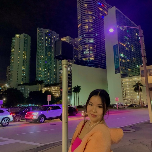 Meet your Posher, Esperance - Picture 1 of 1